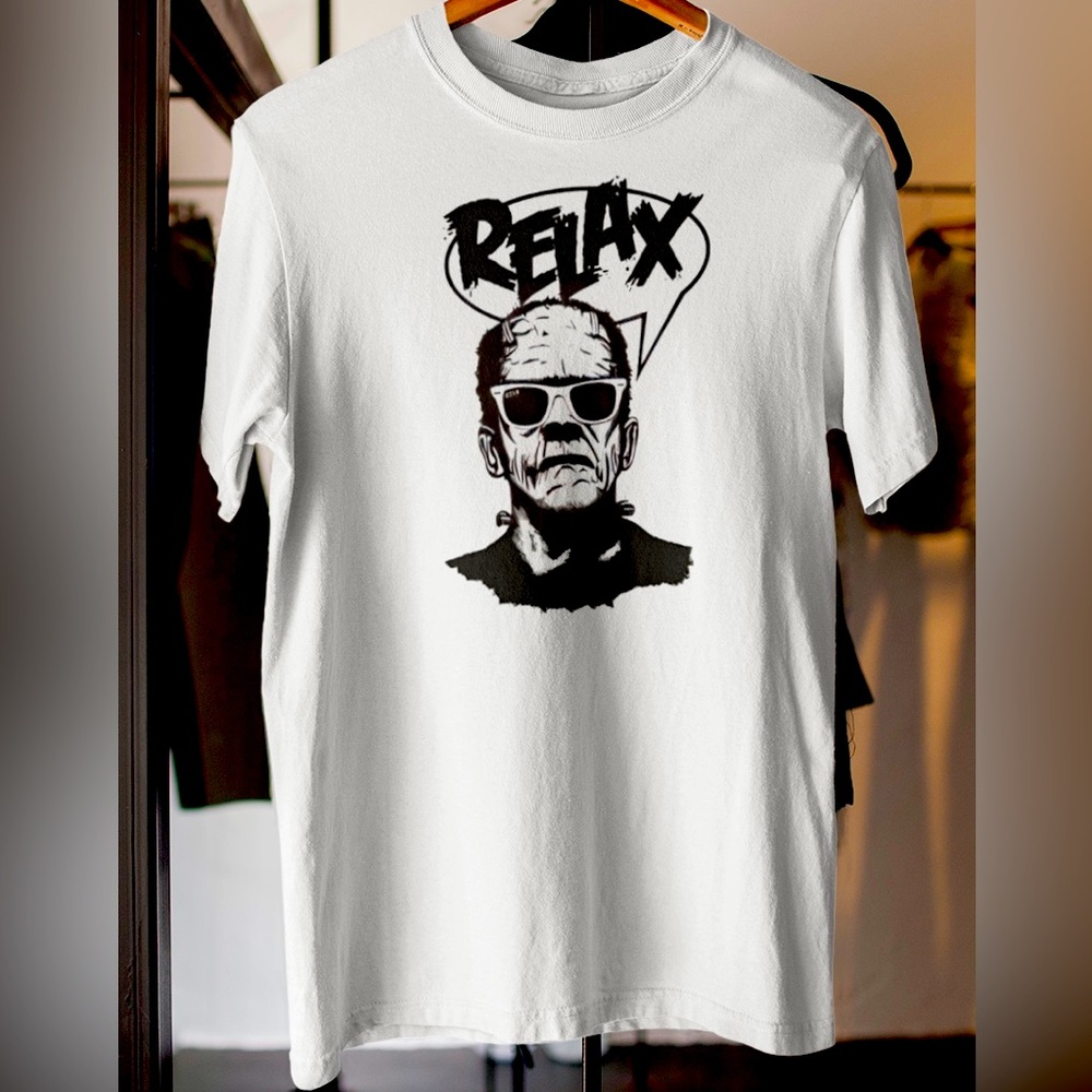 Frankie Frankenstein Relax Sunglasses Halloween Men’s White Tee NWT
